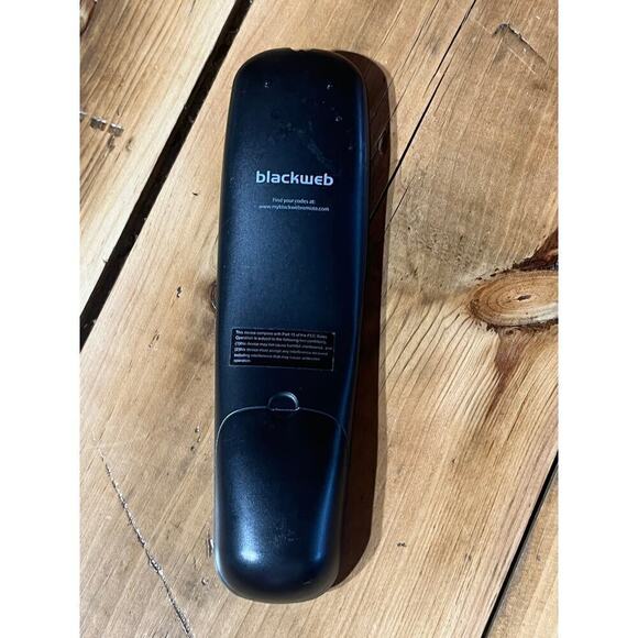 Blackweb Universal Remote Control BWB17AV002 6-Device LED TV DVD Replacement - Picture 2 of 3